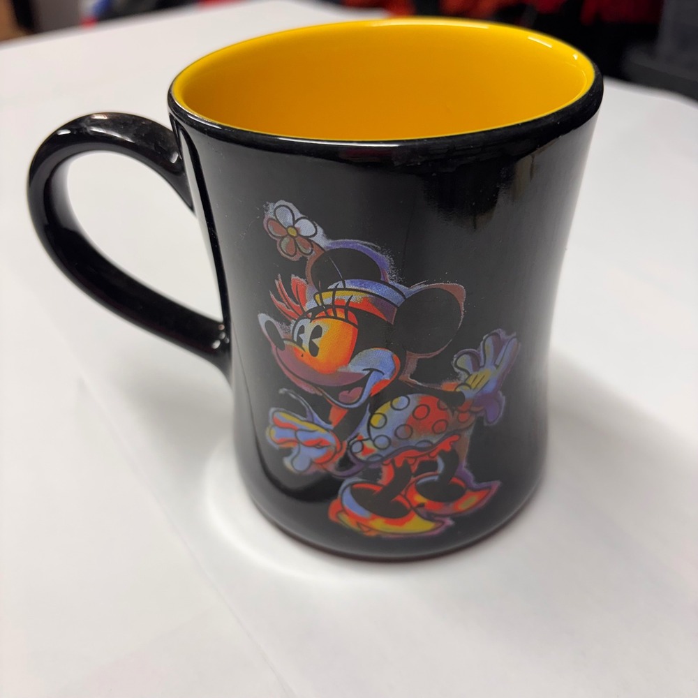 Disney Store Minnie Mouse Coffee Mug Black Yellow Interior Stylized Art Graphic